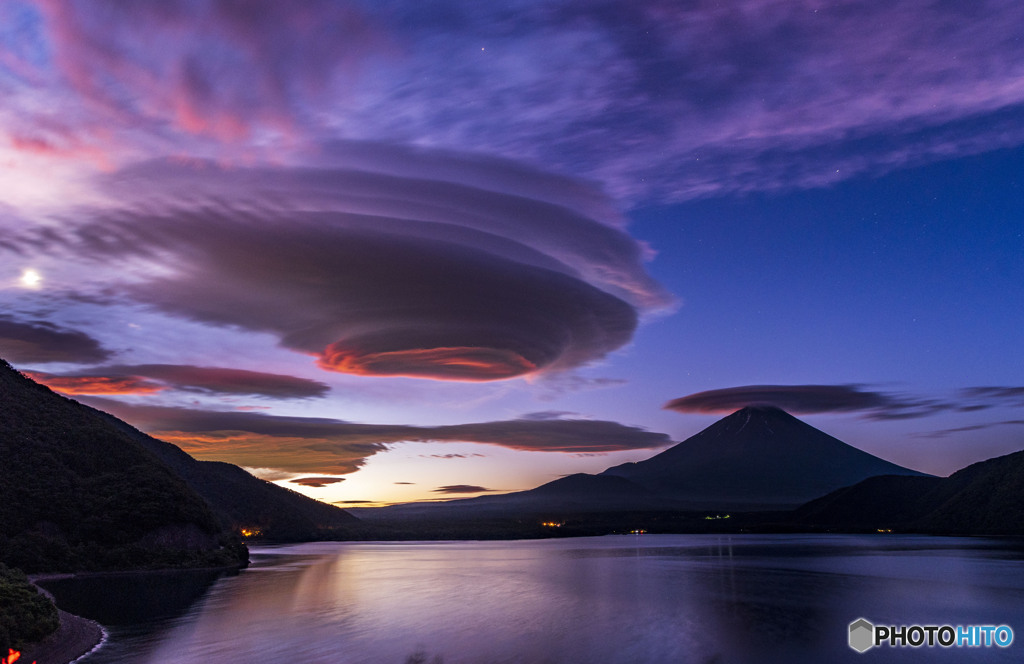 焼ける吊るし雲