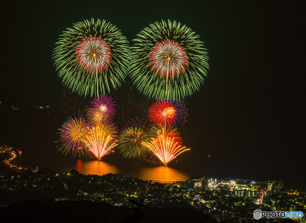 湯河原温泉海上花火