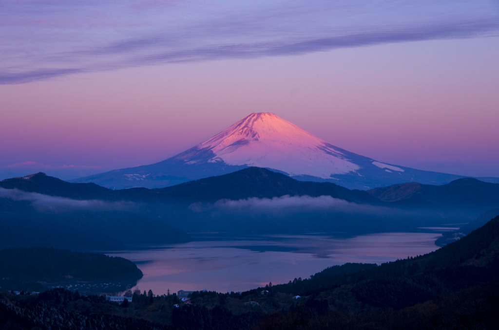 大観山の夜明け