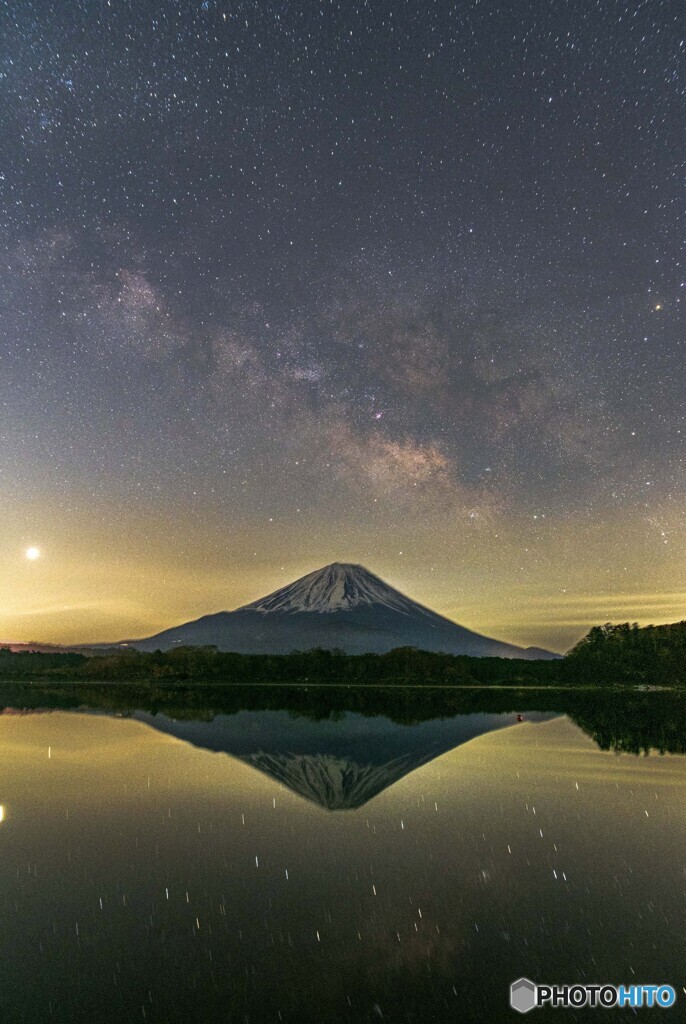 精進湖の星空
