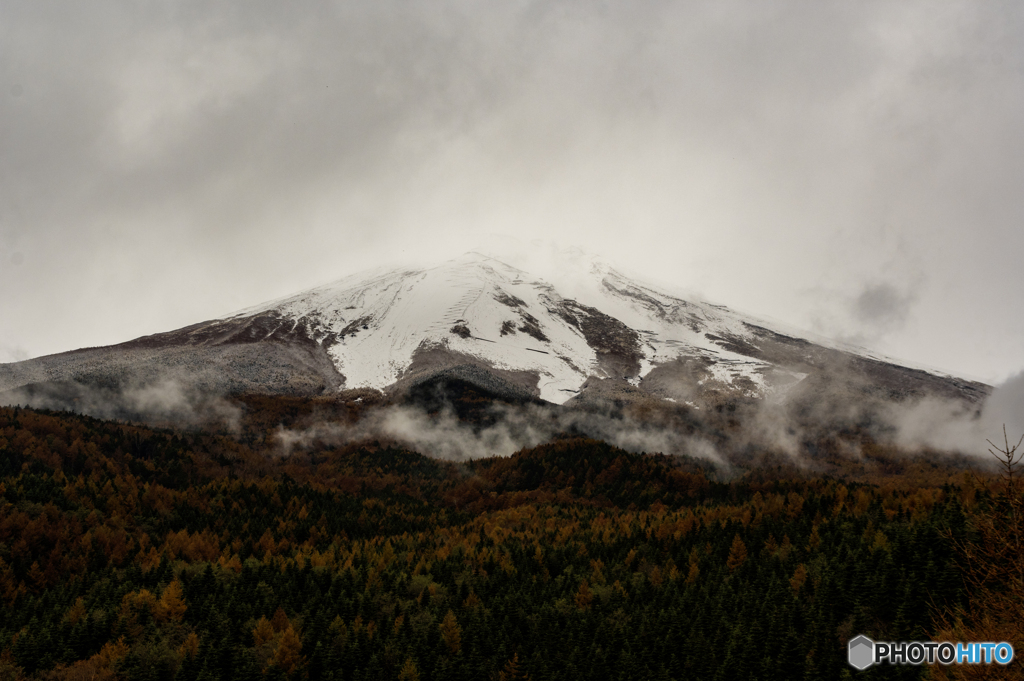 積雪の峰