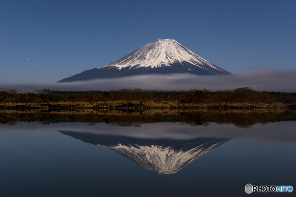 月明かりの真夜中