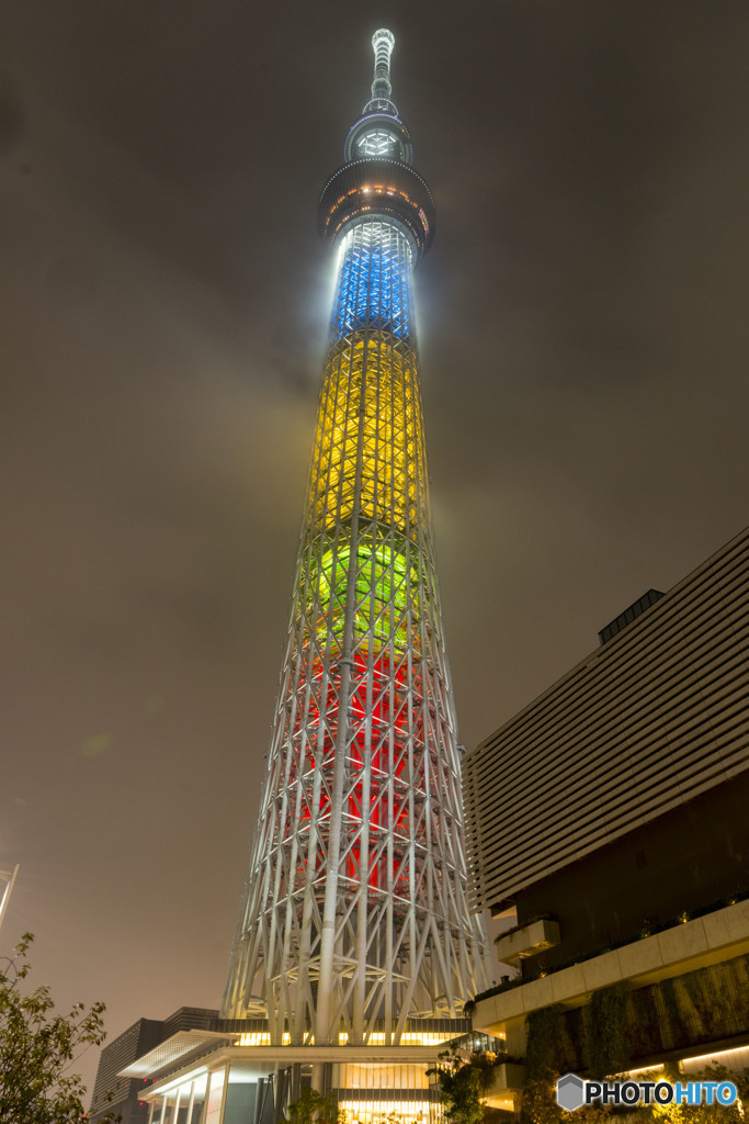 五輪色のスカイツリー