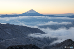 山並み超えて