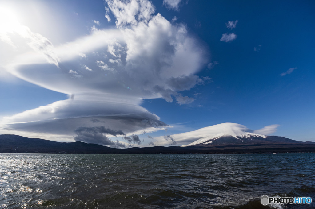 富士山の日の笠雲