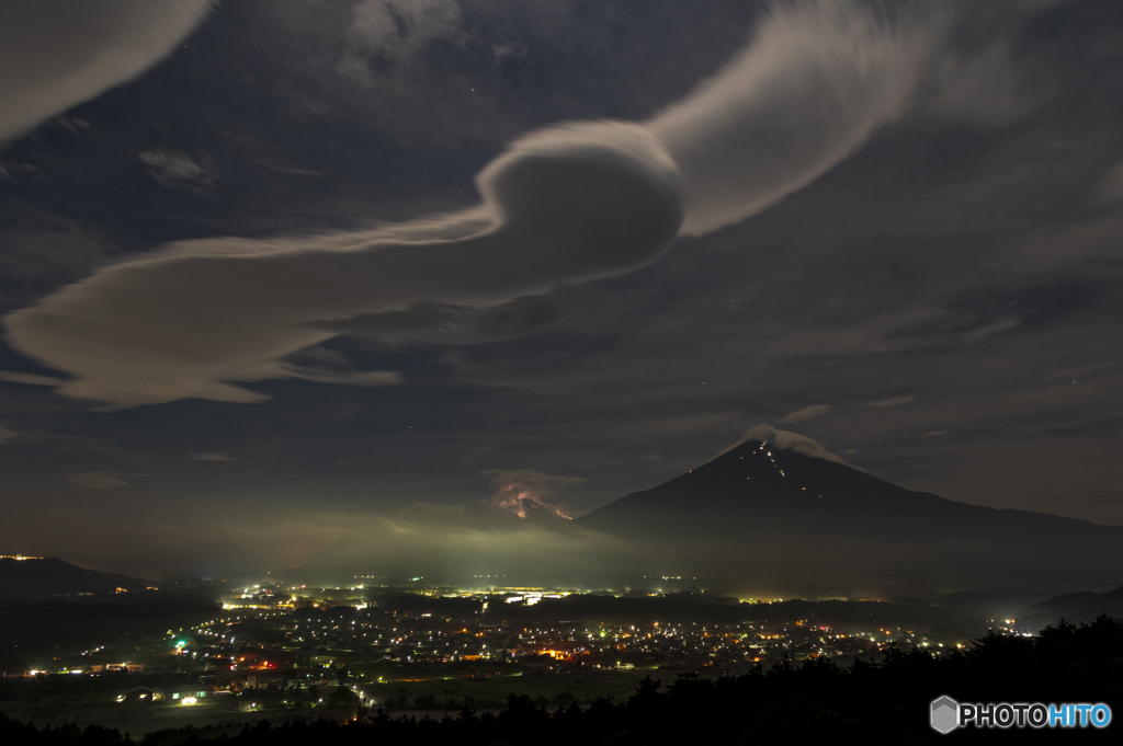 雷鳴と吊るし雲