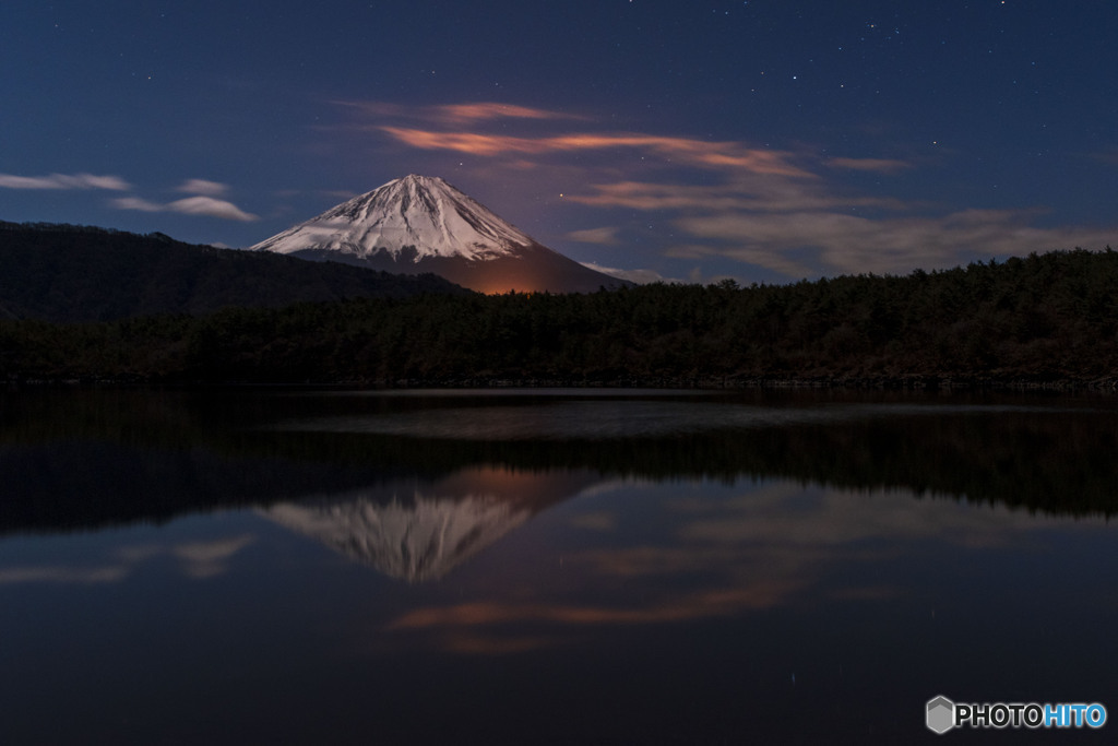 光る雲