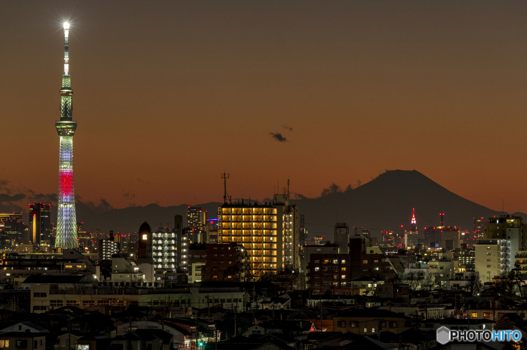 正月 日の丸カラーと富士山