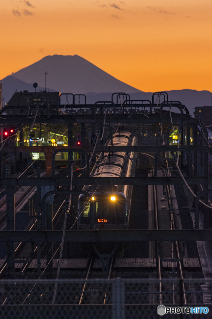 ロマンスカーと富士山２