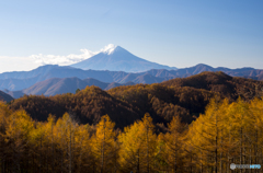 大菩薩の山並みと霊峰