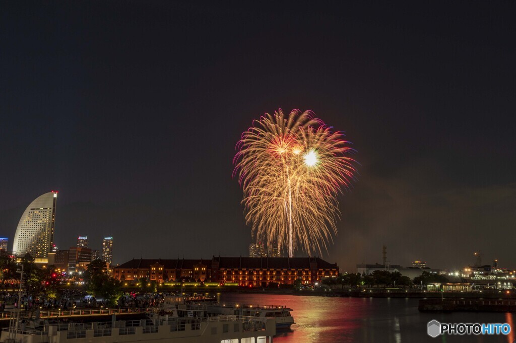 横浜開港祭花火