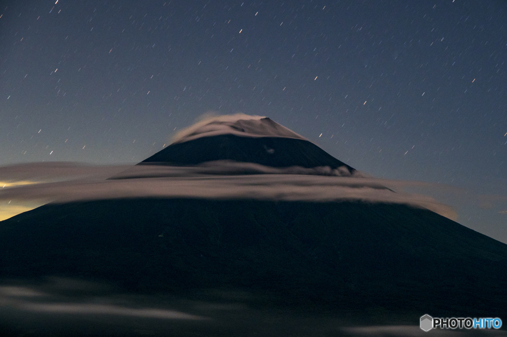 雲を纏いし山頂