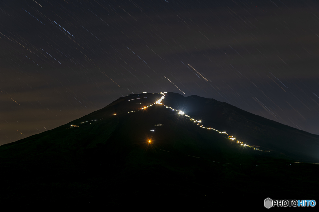 登山の明りと流れる☆