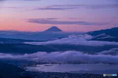 暁の高原