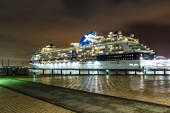 セレブリティ・ミレニアム　横浜入港