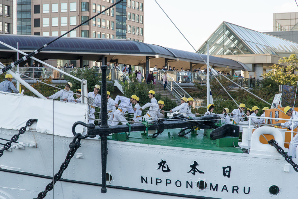 帆船日本丸　総帆展帆・満船飾