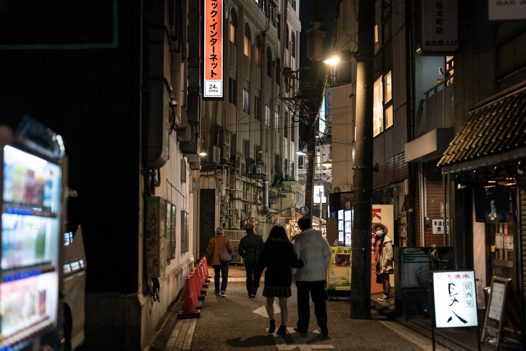 横浜　野毛飲み屋街