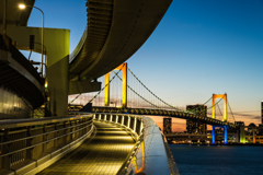 レインボーブリッジとプロムナード