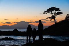 家族の秋谷海岸