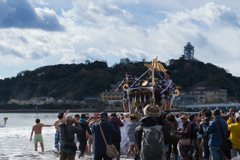 江ノ島東浜寒中神輿
