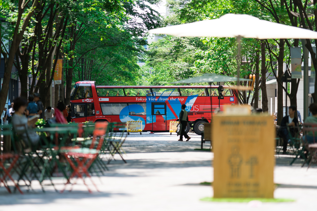 丸の内　赤バス