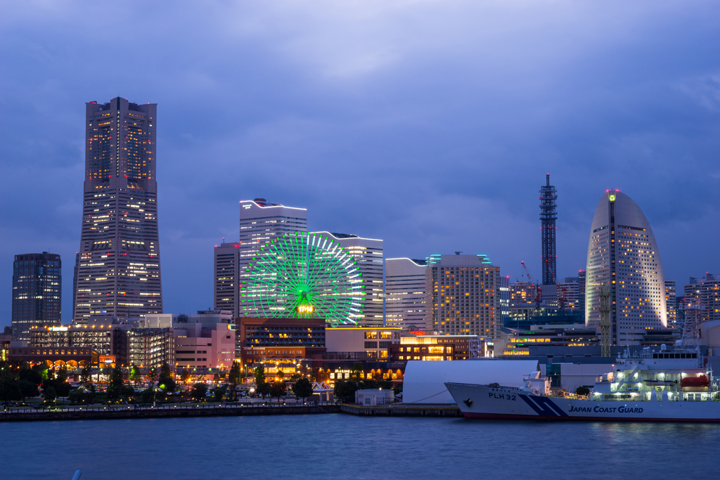 カミソリマクロで撮るみなとみらい