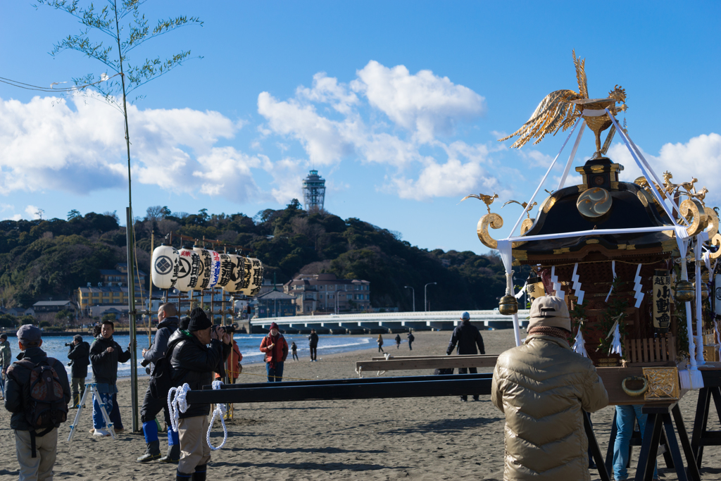江ノ島東浜寒中神輿