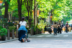 ベビーカー in 丸の内