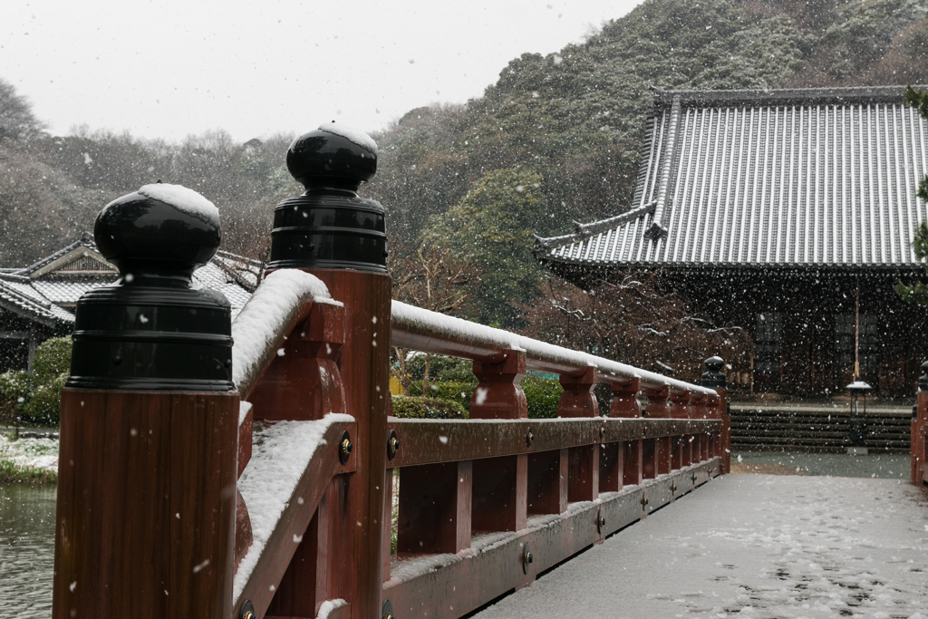 雪の日の称名寺