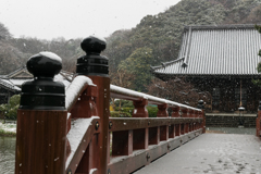 雪の日の称名寺