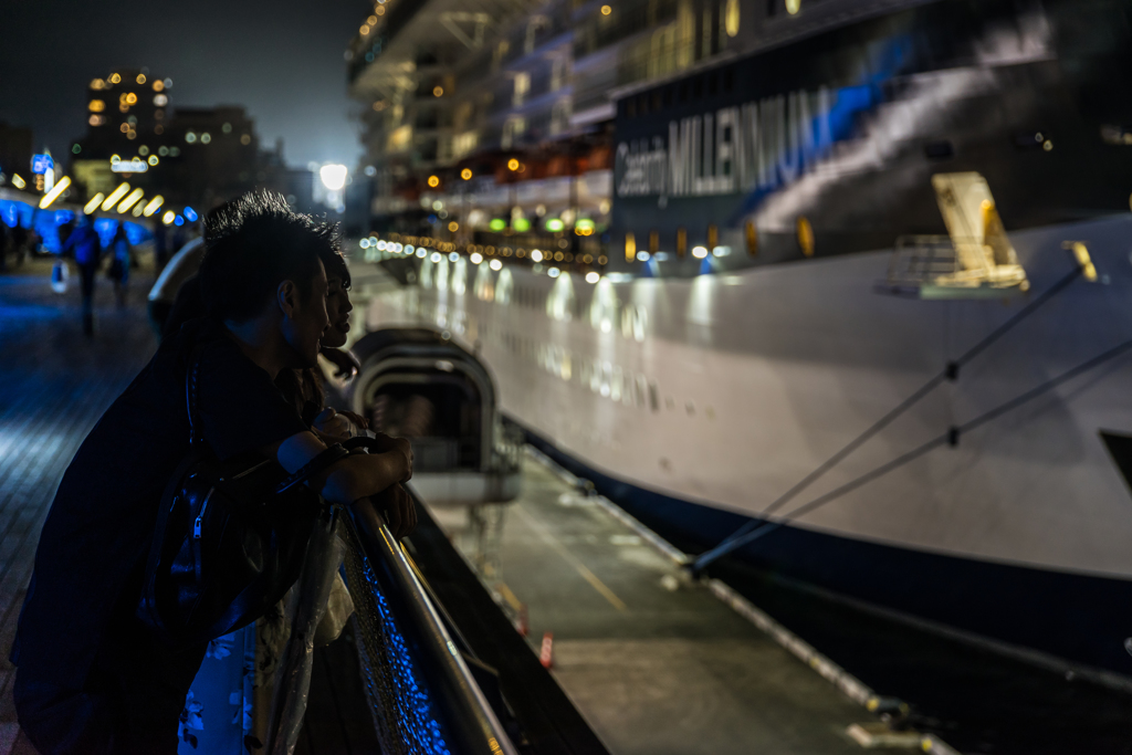 セレブリティ・ミレニアム　横浜入港
