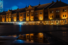 雨上がりの赤レンガ倉庫