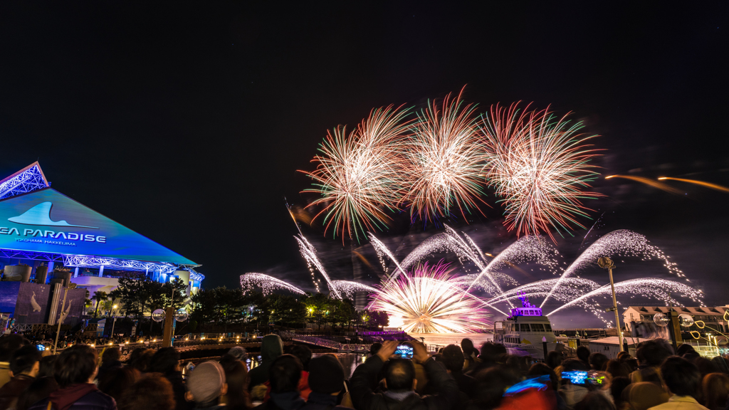 八景島　クリスマスイブ花火シンフォニア