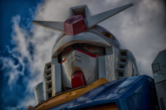 ガンダムをHDR現像してアニメにしてみる