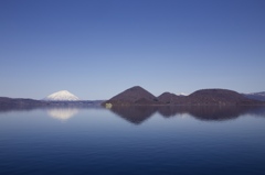 羊蹄山と洞爺湖