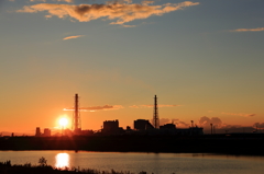 夕日と工場1