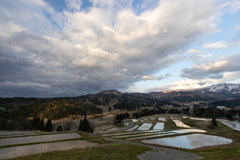 雲と棚田