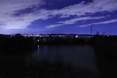 池と夜景3