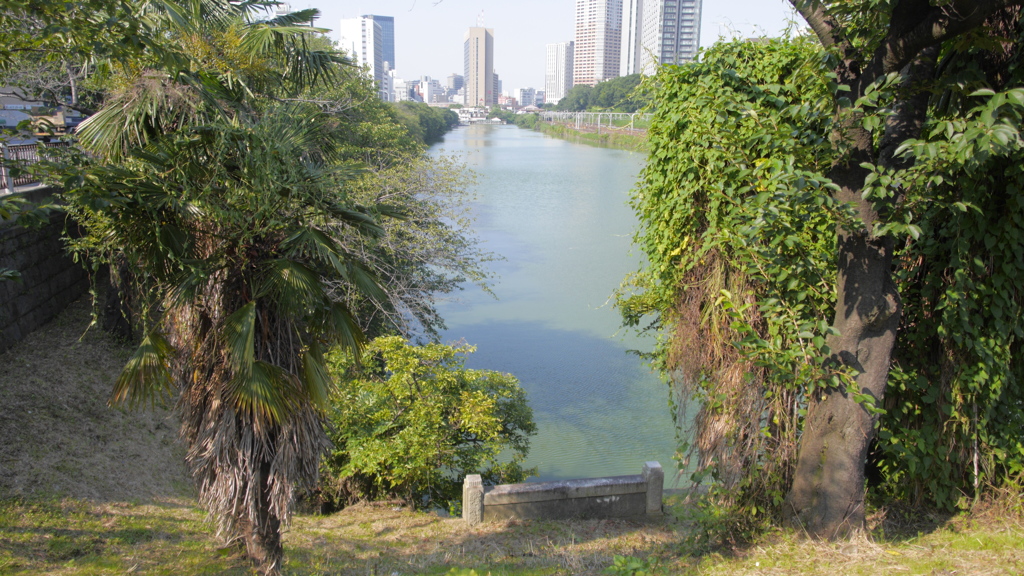 川