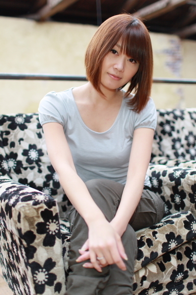 **2011 April**