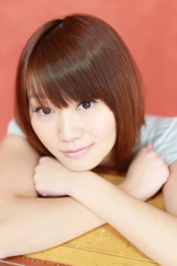 **2011 April**