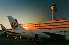 Tokyo Haneda Airport Evening View (Film)