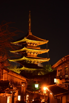 東山・花灯路