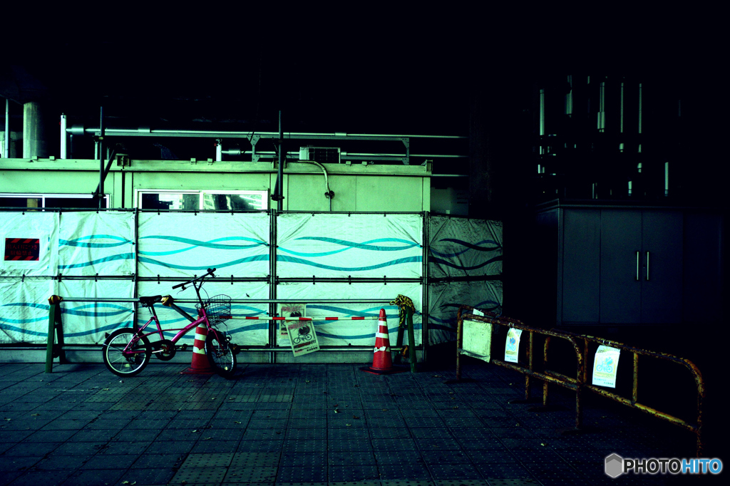 駅の端っこ