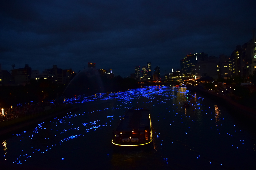 曇天下の天の川
