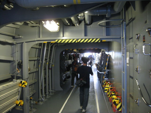 7659814_383165584_1large