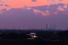 トロッコのある夕景