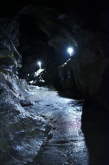CAVE7