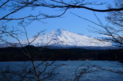 鳥海山　大谷地池より