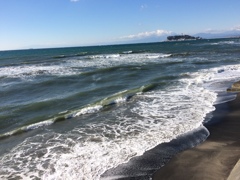 湘南の白波